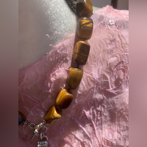 Cottagecore whimsical vintage holographic tigers eye romance rose magic necklace - Picture 4 of 9